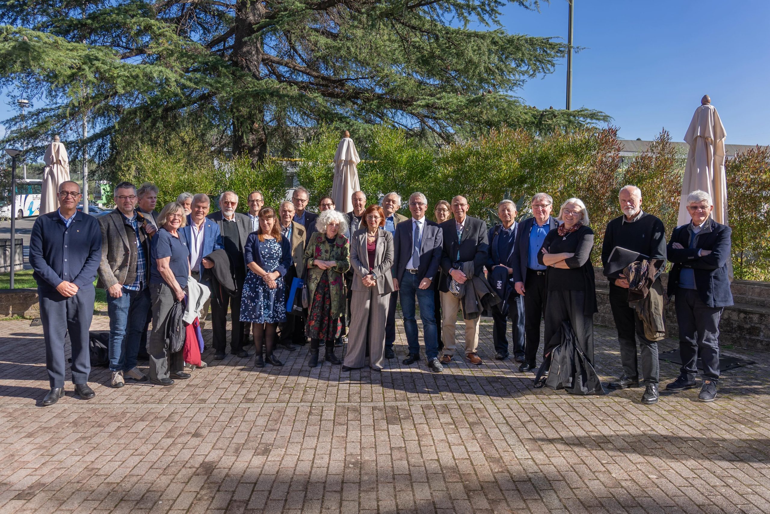 I membri della Accademia Reale Svedese delle Scienze in visita ai LNF